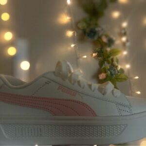 Very comfortable, never worn